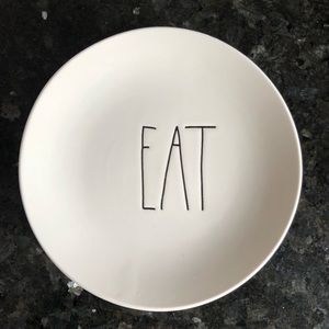 Rae Dunn Eat Plates set of 4